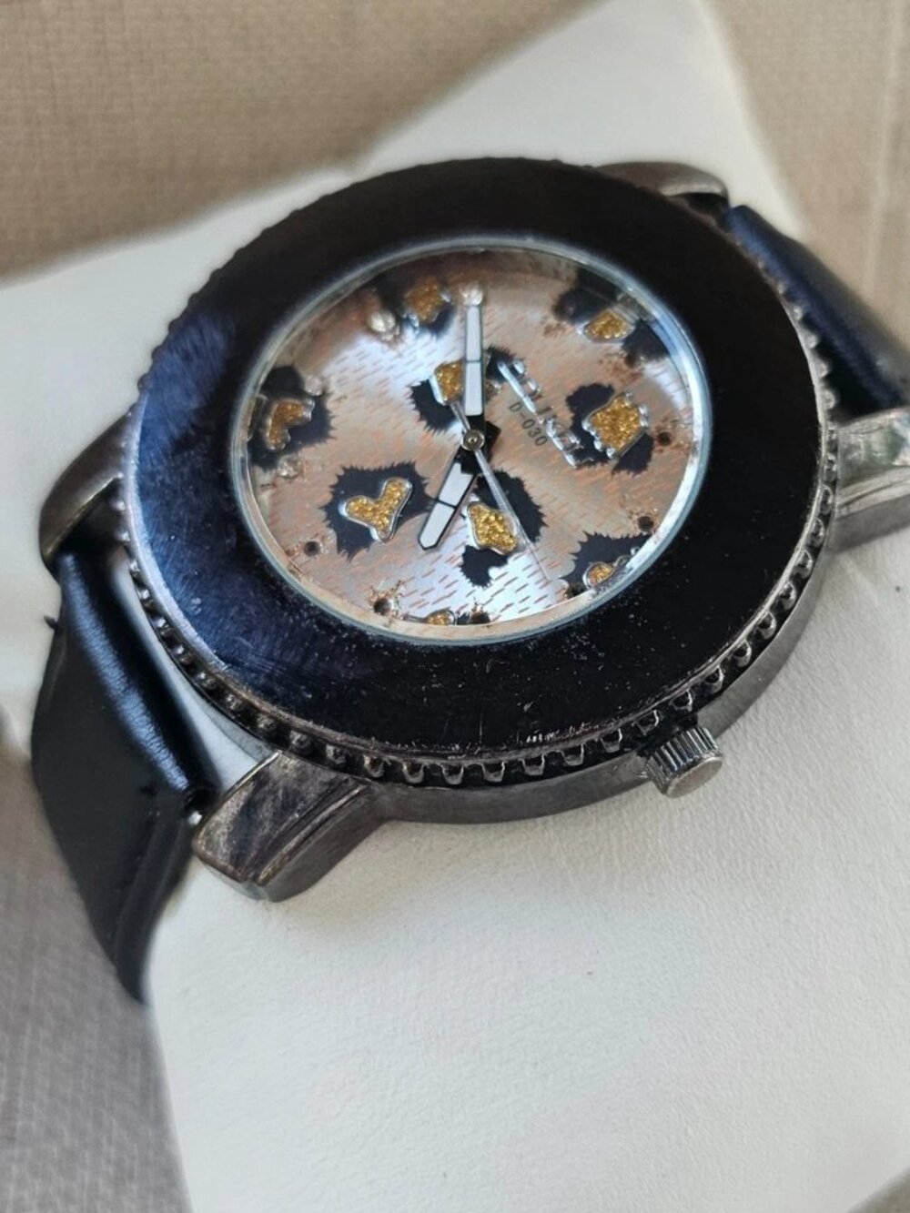 Doukou Wristwatch Black Leather Strap Quartz Analog Unisex Wrist Watch